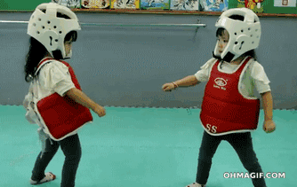 子供の微笑ましい画像