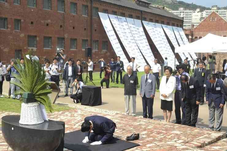 安倍晋三首相、戦後70年談話…おわびの気持ち「今後も揺るぎない」