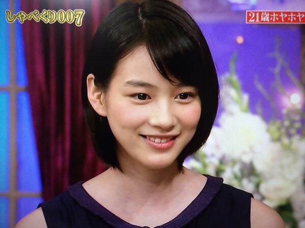 能年玲奈、ラジオ番組卒業を発表「自由になれる所でした」