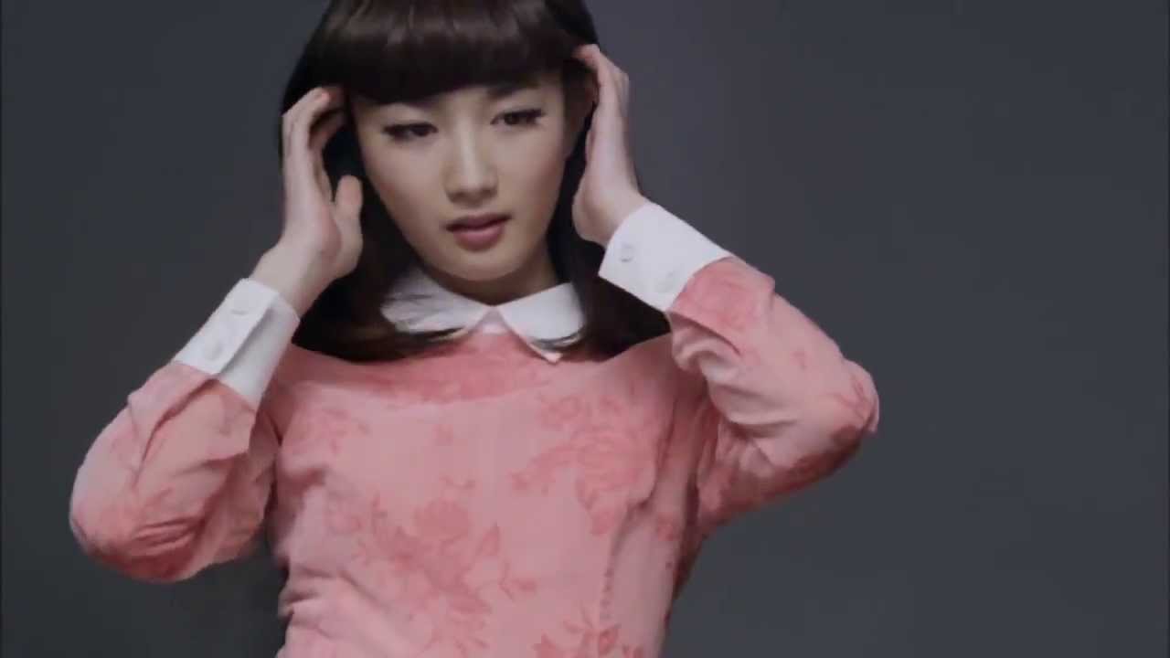 【CM】武田梨奈 クレディセゾン「頭は使いよう。カードも使いよう。」篇 - YouTube