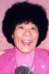 コテハンを有名人にして、ブレないコメントをするトピ