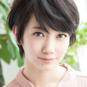 波瑠、坂口健太郎とは
