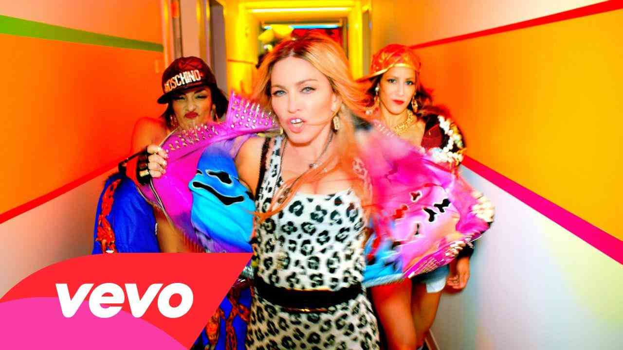 Madonna - Bitch I'm Madonna ft. Nicki Minaj - YouTube