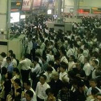 【犯人は太田将貴？】カバンの投げ込みで京浜東北線が停止？。。。駅は大混雑！【デマだった？】　画像あり - NAVER まとめ
