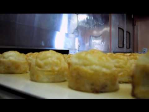 たこ焼き八ちゃん堂の歌 - YouTube