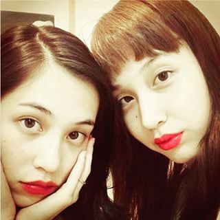 水原希子＆佑果、美人姉妹の幼少期公開「昔から美しい」