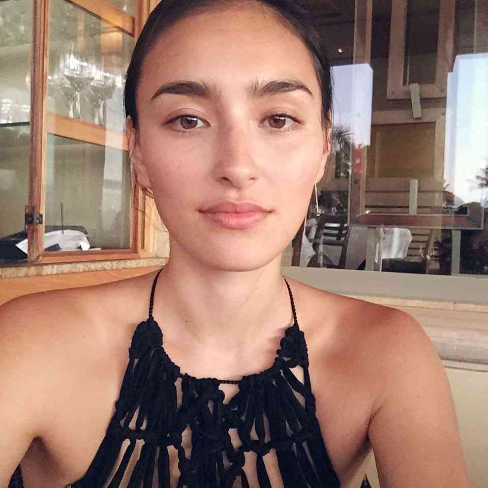 長谷川潤 美尻ショット公開でファンうっとり 絵になる ガールズちゃんねる Girls Channel