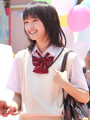 夏の制服姿の芸能人画像を貼っていこう!!