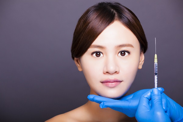「もっともっと美しくなりたい」　医者を渡り歩く整形依存症の恐怖の実態｜ウートピ