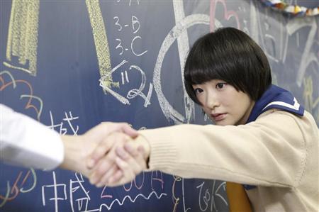 生駒里奈、手つなぐシーン「握手会以外で初めて男性とつなぐ…」 - SANSPO.COM（サンスポ）