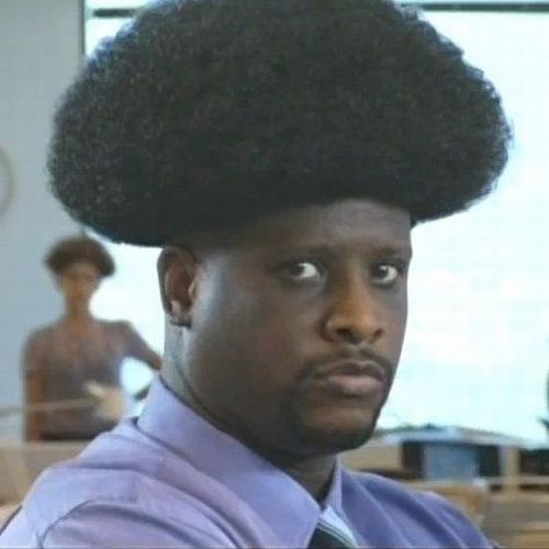 コテハンを有名人にして、ブレないコメントをするトピ