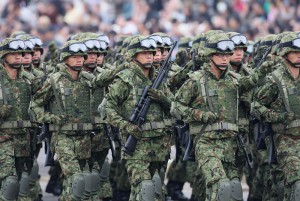 陸上自衛隊予備自衛官「みなさんが徴兵されることは絶対にありません。 なぜなら、「あなたたちは使い物にならないから！」」 | FAKEOUT MAGAZINE