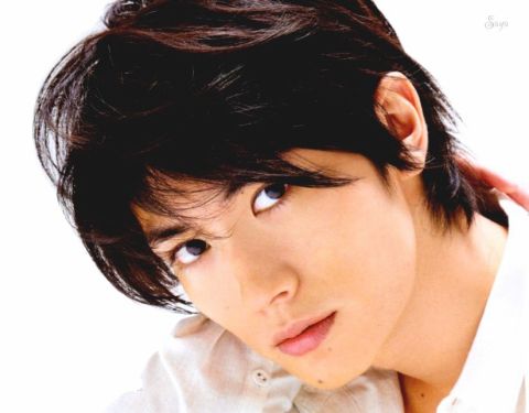 色白な男性が好きな人