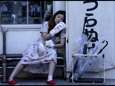 安藤サクラの体当たり演技が光る！映画『百円の恋』予告編 - YouTube