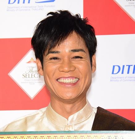 コテハンを有名人にして、ブレないコメントをするトピ