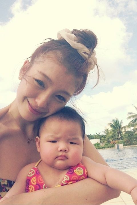 木下優樹菜、愛娘の誕生日を報告 幸せ家族ショットに反響