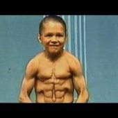 リチャード・サンドラック、あの世界一マッチョな少年の衝撃の現在！！ – hollywoodsnap