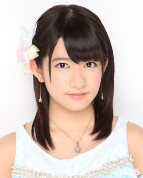 AKB48現役メンバーが「握手会中にスマホしていた」疑惑で大炎上「なんで客が並んでるのにツムツムしてるのよ」