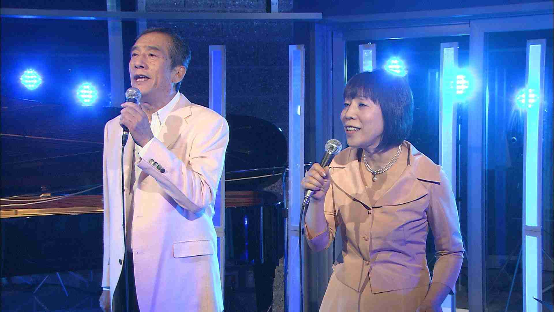 トワ・エ・モワ 「誰もいない海」 - YouTube
