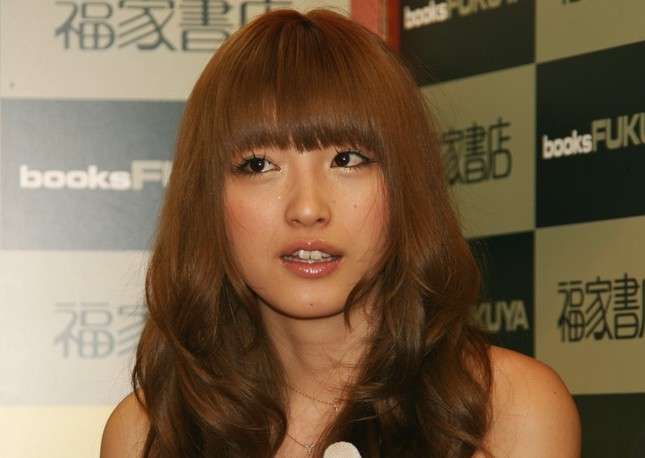 女子高生・女子大生が選ぶ理想の母親1位に木下優樹菜「ゆっきーなみたいなママに憧れます」