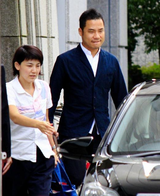 佐野氏報道陣に対応せず妻が謝罪　五輪エンブレム自主撤回は否定(デイリースポーツ) - goo ニュース