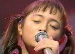 浜崎あゆみが投稿した“湯上がり姿”にファンが戸惑い「これはあゆだよね？」