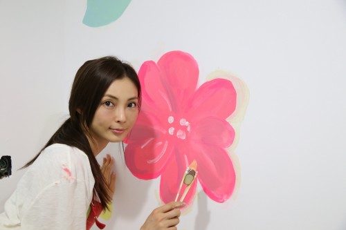 押切もえ絵画初出展で二科展入選！友人たちは「もっと優しい絵を描くと思った」とビックリ