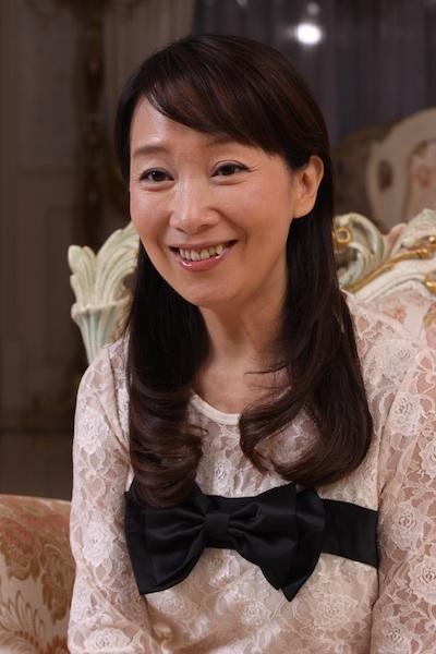 アグネス・チャンさん殺害予告書いた疑い、15歳少年の家を家宅捜索