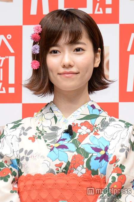 休養中のAKB48島崎遥香、パリへ　主演作で映画祭参加「いってきまーす」