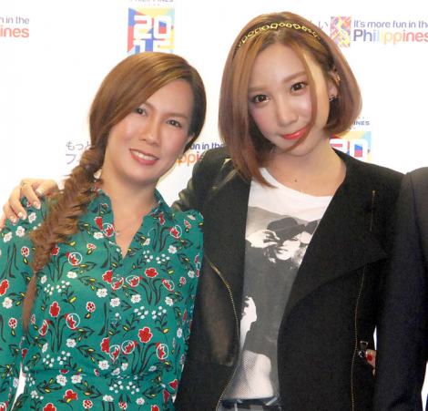 【動画】ざわちん母、物まねメイクに意欲　親子イベント初共演 | ORICON STYLE