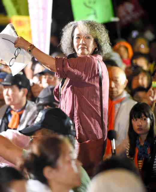 安保審議、大詰めの夜　国会取り囲む、抗議の声・声・声 （朝日新聞デジタル） - Yahoo!ニュース