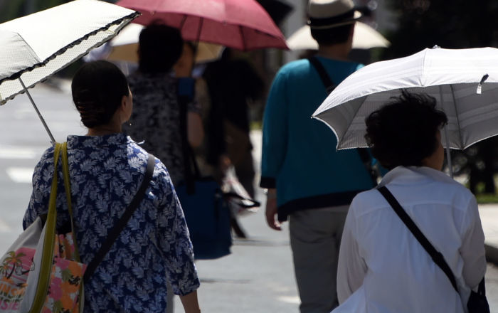 日本　移民受け入れ条件緩和