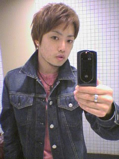 武藤貴也議員、本会議休んで道交法違反デート…男性とラブホテルやドライブへ