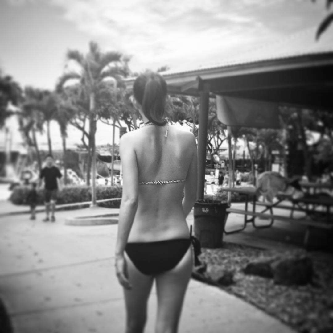 長谷川京子　就寝前の写真公開で「セクシー過ぎ」「気絶」