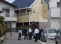 人襲った大型犬に拳銃１３発射殺　千葉県警「使用は適正」