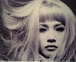 芸能人の昔の写真を見て、誰かわかったら＋を押すトピ