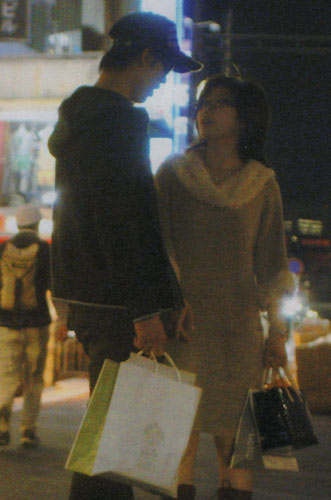 錦織圭とデート報道の観月あこ　交際質問に無言も…家庭的アピール