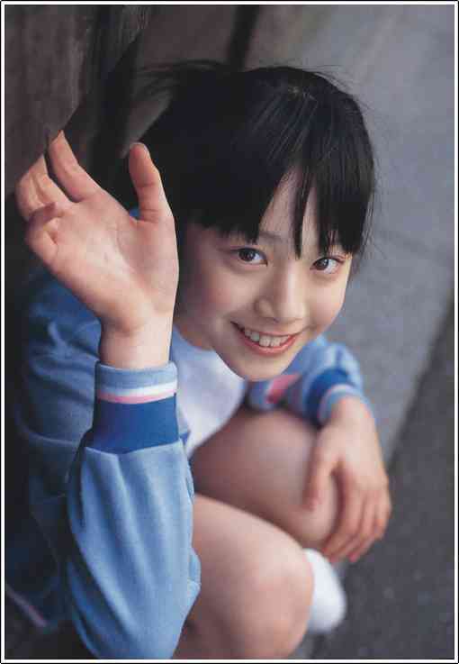芸能人の昔の写真を見て、誰かわかったら＋を押すトピ