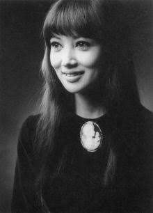 現在40歳以上の女優さんの、一番綺麗だった頃の写真