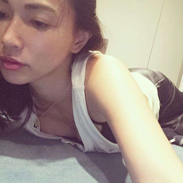 長谷川京子　就寝前の写真公開で「セクシー過ぎ」「気絶」