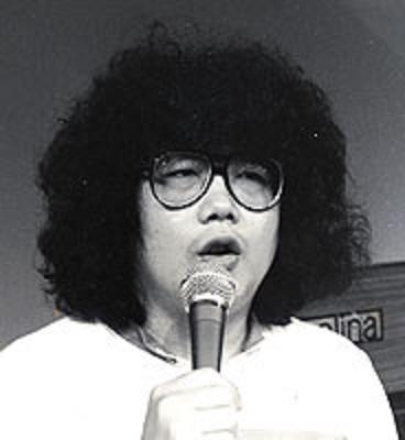 芸能人の昔の写真を見て、誰かわかったら＋を押すトピ