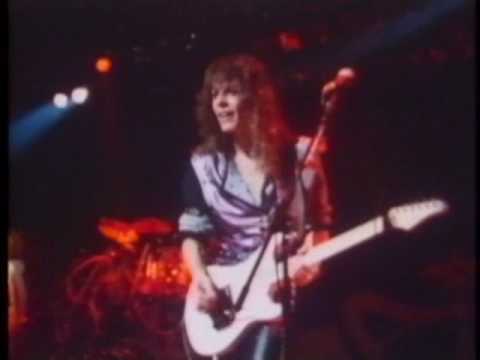 Queensryche - Queen Of The Reich Live in Tokyo , Japan 1984 - YouTube