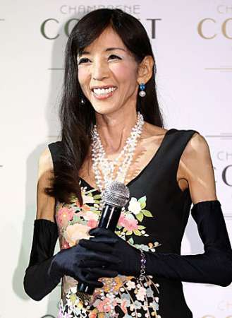 【訃報】川島なお美さん死去　昨年胆管がん手術　54歳若すぎる…