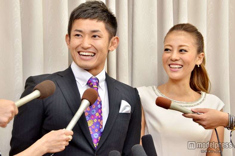 あびる優、感激！関西コレクションで“初バージンロード”