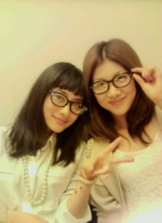 石原さとみ・潮田玲子 : 類は友を呼ぶ！芸能人の美しすぎる仲良しツーショット集 - NAVER まとめ