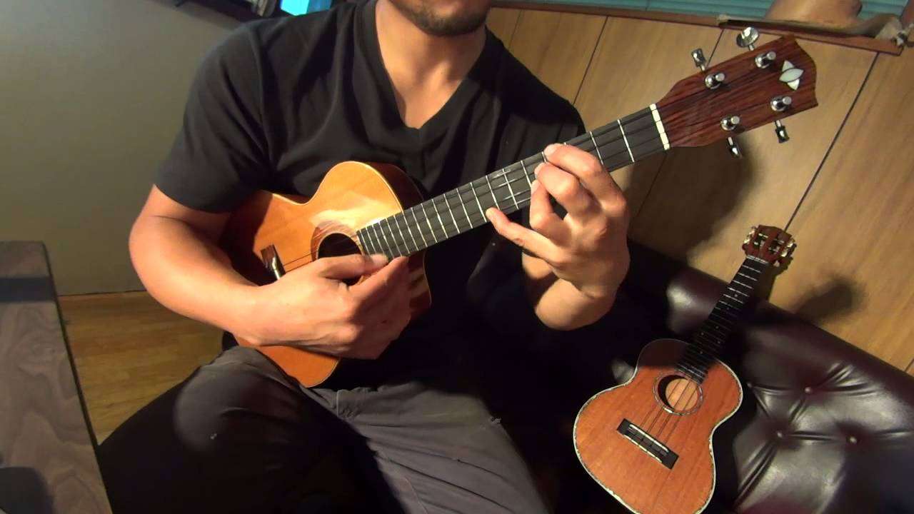 糸　ウクレレ　ソロ - YouTube