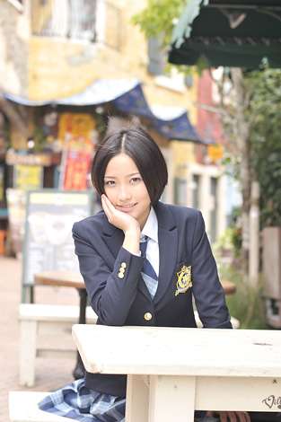 沖縄出身の有名人貼るトピ