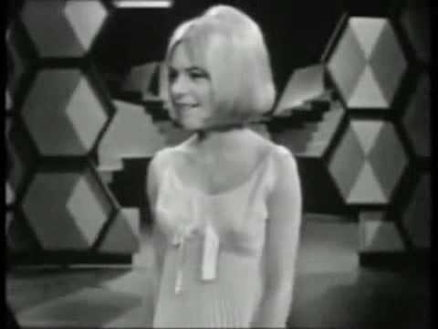 France Gall  - 夢見るシャンソン人形 （Ｊａｐａｎｅｓｅ） - YouTube