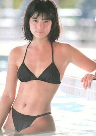 芸能人の水着画像を貼るトピ