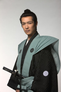 この俳優のこの衣装姿が好きw